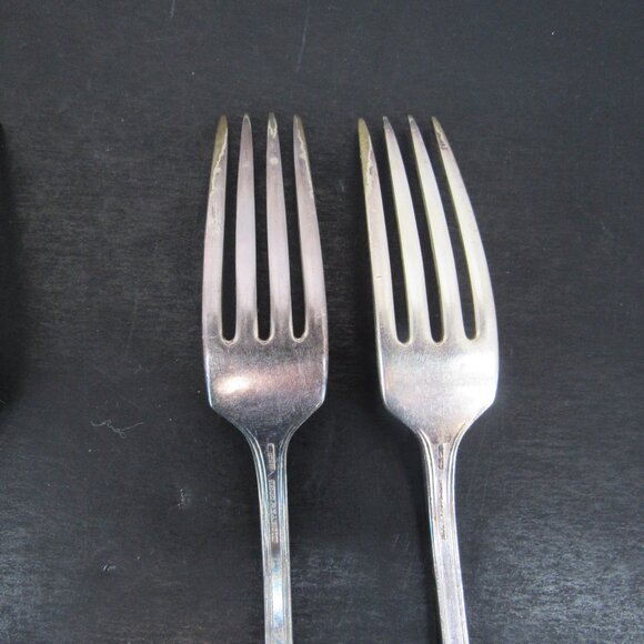 Barton & Reed Pompeian Greek Key & Scrollwork Design Dinner Fork Set of 4 Vntg - Picture 8 of 12